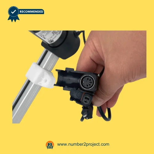 SMT10-04-120-220 43T linear actuator multi pin connector port recliner lift chair motor control socket close up Number2project